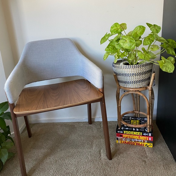 Boho Rattan Standing Planter NWT - Picture 9 of 10